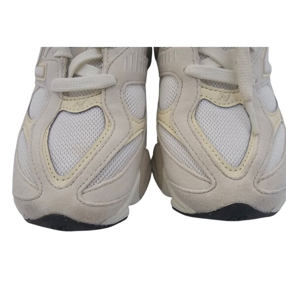 New Balance 9060 Kids Ivory White Sea Salt With Linen Lace Sneakers Size US 3 - Picture 11 of 12